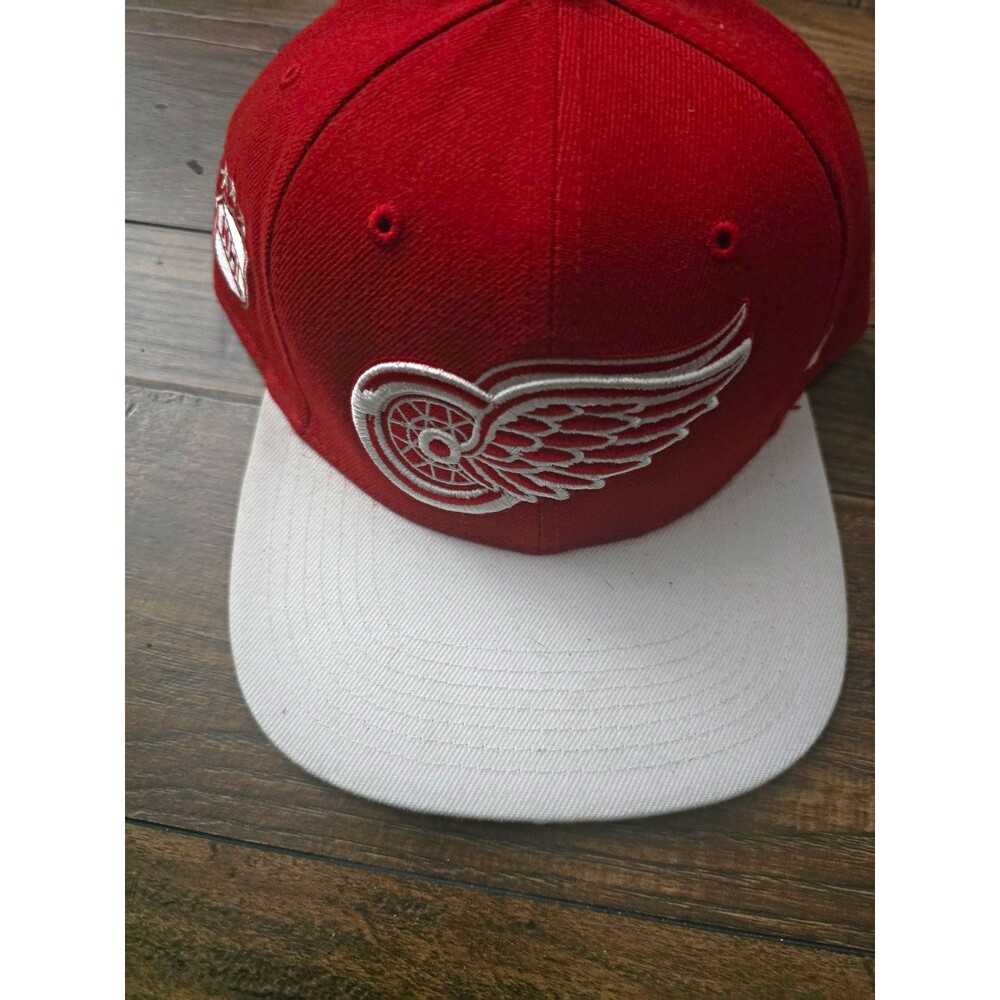 '47 Detroit Red Wings NHL Red/White One Size Snapback Cap Hat